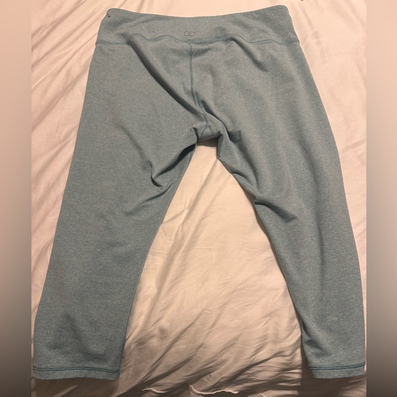 CALIA by Carrie Underwood Activeware Crop Leggings Size XL - Picture 2 of 3